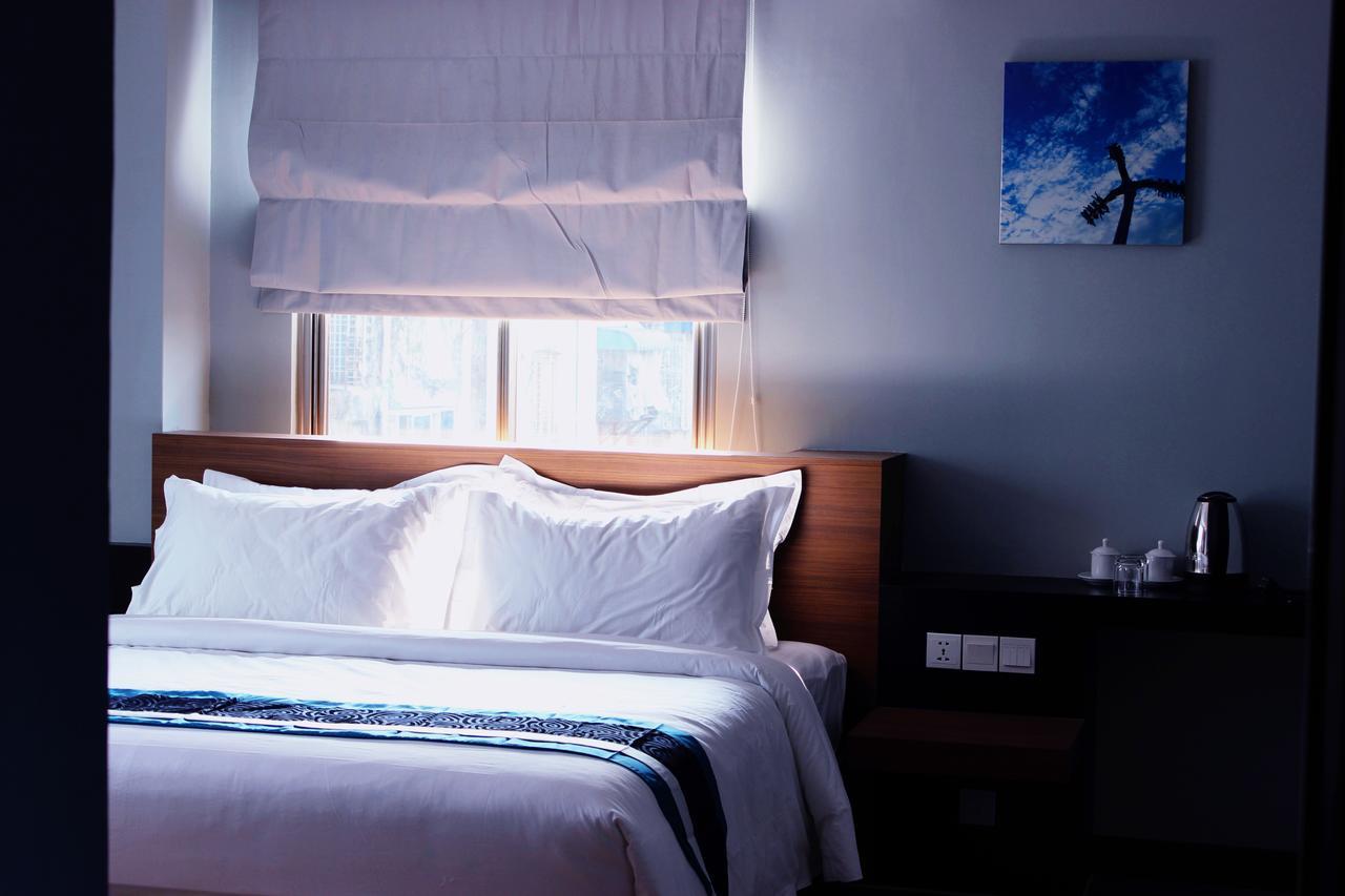 Hotel Azure Yangon Bagian luar foto
