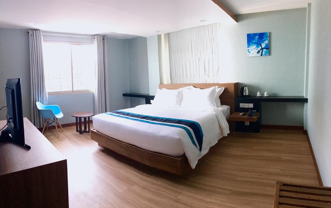 Hotel Azure Yangon Bagian luar foto