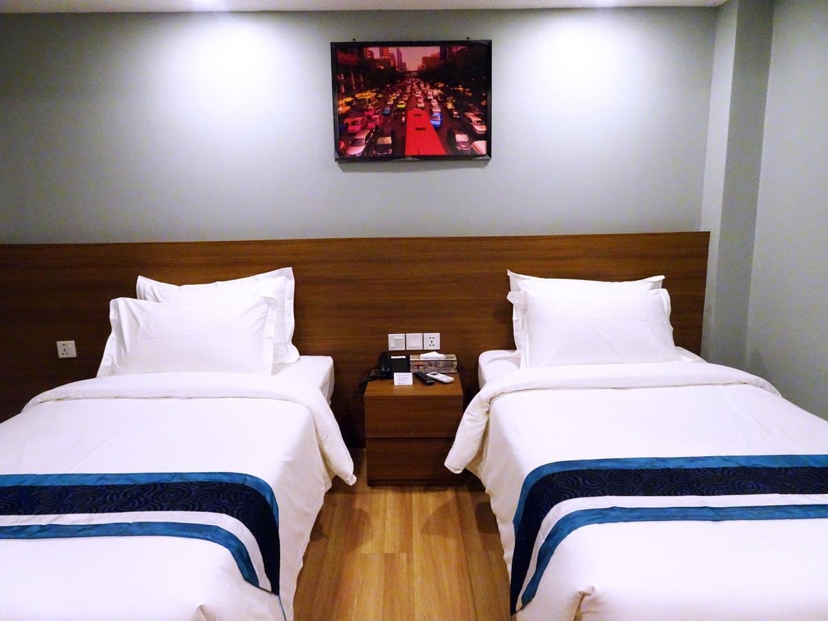 Hotel Azure Yangon Bagian luar foto